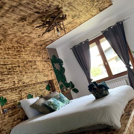 V&V Lodge Alby-sur-Cheran Eksteriør billede